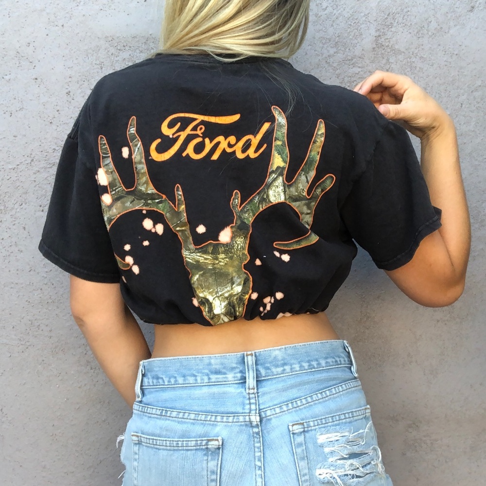 FORD Camo Elk Hunting Acid Wash Cinched Crop Tee